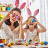 Wielkanocne Tradycje: Czas Rodzinnych Spotkań i Wspólnych Zabaw
